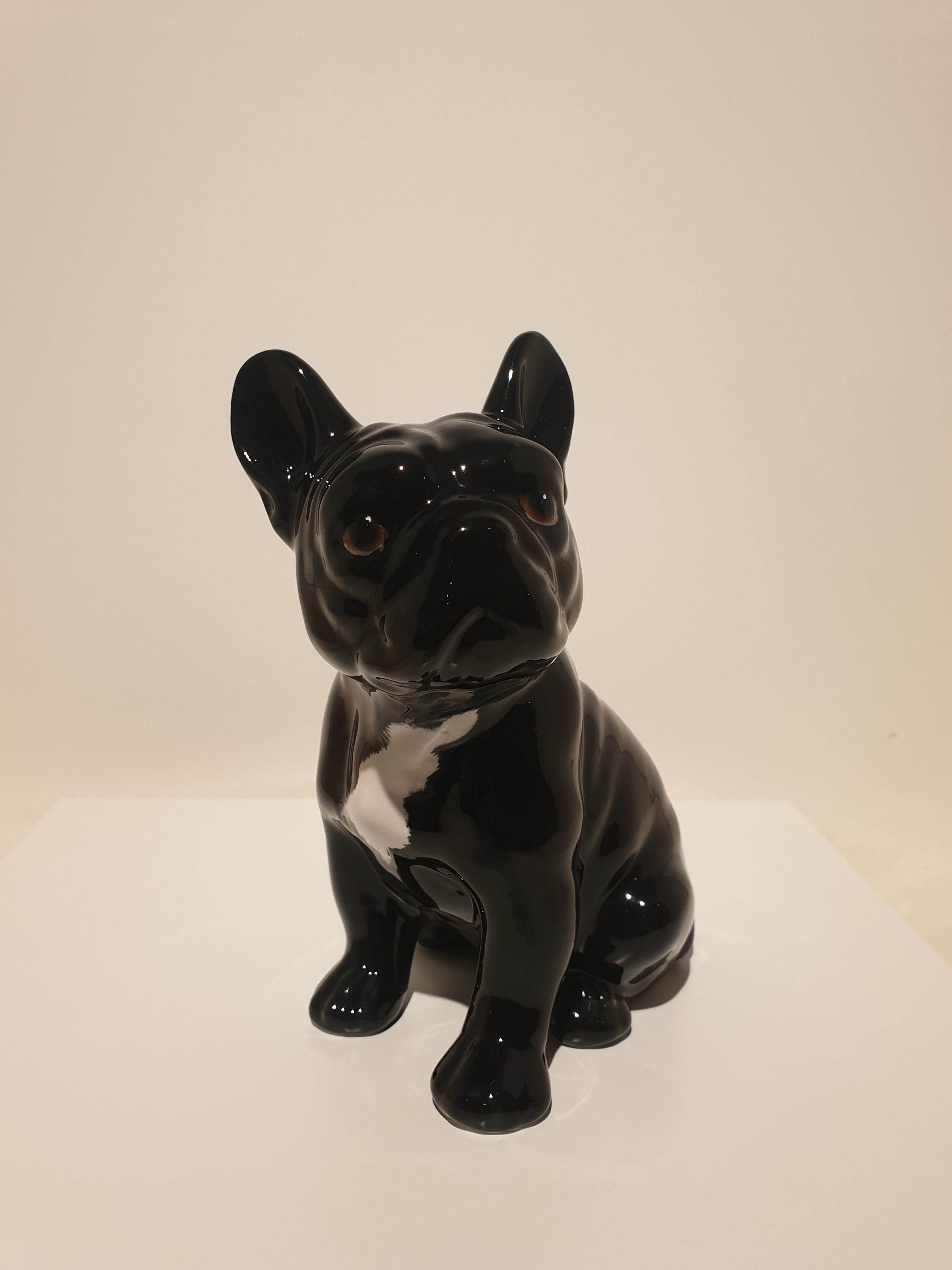 フレンチブルドッグの芸術的な陶器の置物 座像 17 cm - Etsy 日本