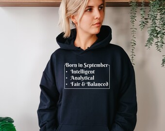 Nacido en septiembre sudadera con capucha (blanca) / sudadera con capucha de cumpleaños de septiembre / sudadera con capucha de declaración / regalo de cumpleaños de septiembre / sudadera con capucha de fiesta de septiembre