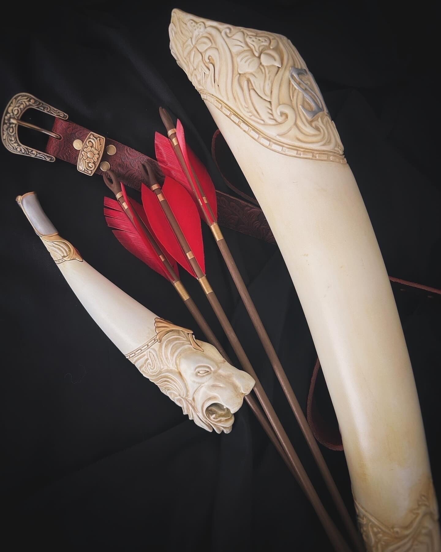 NARNIA ナルニア国物語 ワードローブ ミニチュア 武器コレクションボックス NARNIA ナルニア国物語 ワードローブ ミニチュア 武器