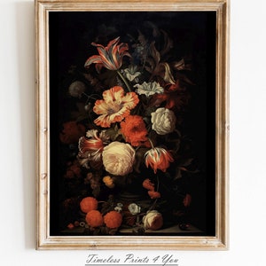 Puede incluir: Una pintura vintage enmarcada de un bodeg&oacute;n con un jarr&oacute;n lleno de flores rojas, naranjas y blancas sobre un fondo oscuro. La pintura est&aacute; en un marco de madera con un acabado marr&oacute;n claro.