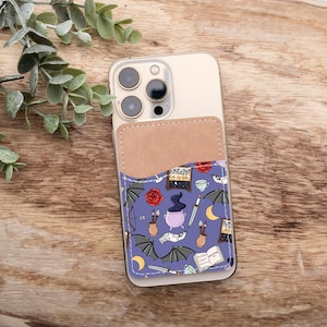 Cartera adhesiva para teléfono Fae Fantasy Bookish / Cartera adhesiva para tarjetas para teléfono celular / Cartera que se adhiere a su teléfono celular