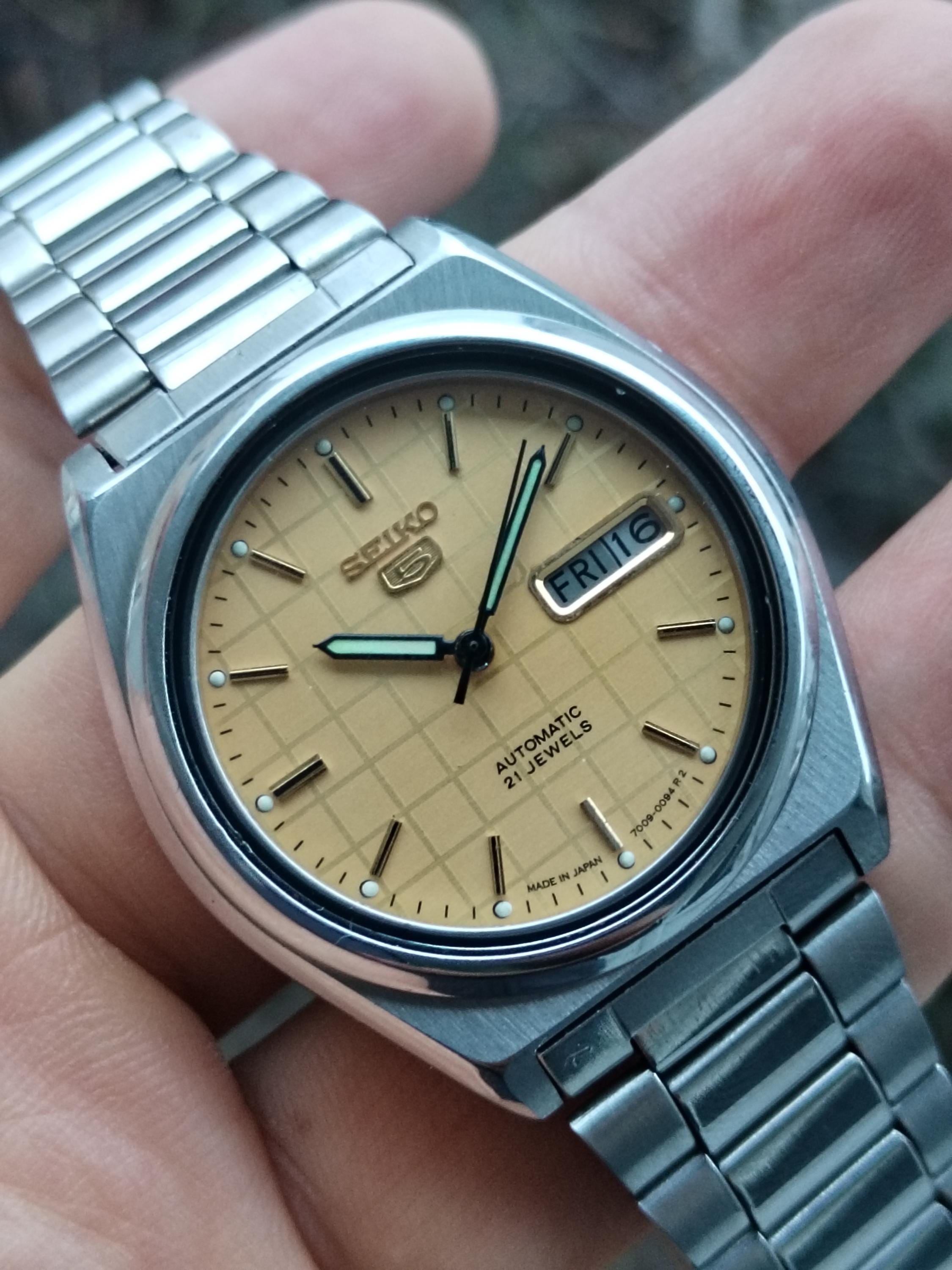 Vintage Refurbished Seiko 5 Automatic Watch - 1980s Yellow Dial - Etsy