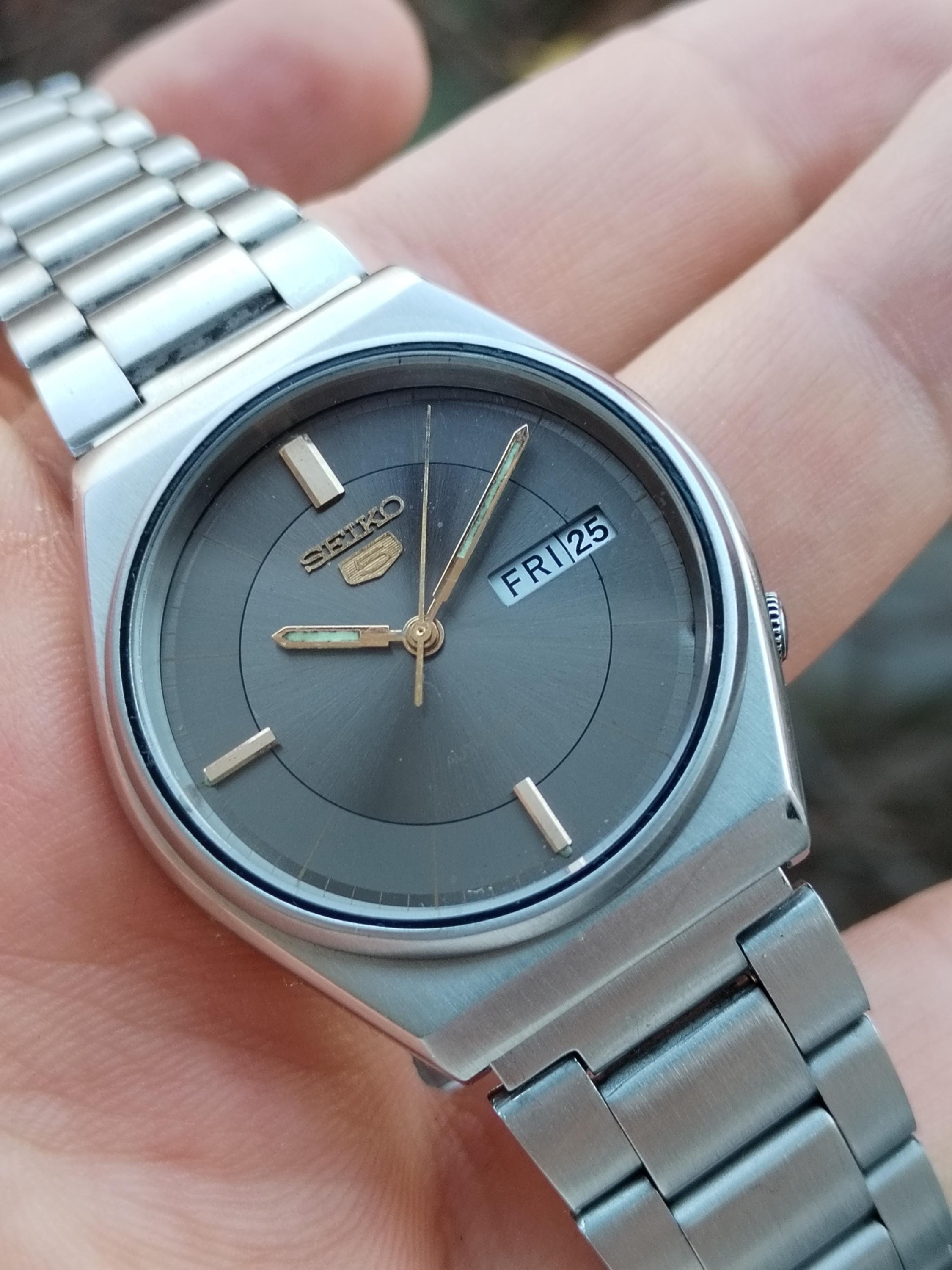 Vintage Refurbished Seiko 5 Automatic Watch - 1980s Gray Dial - Etsy