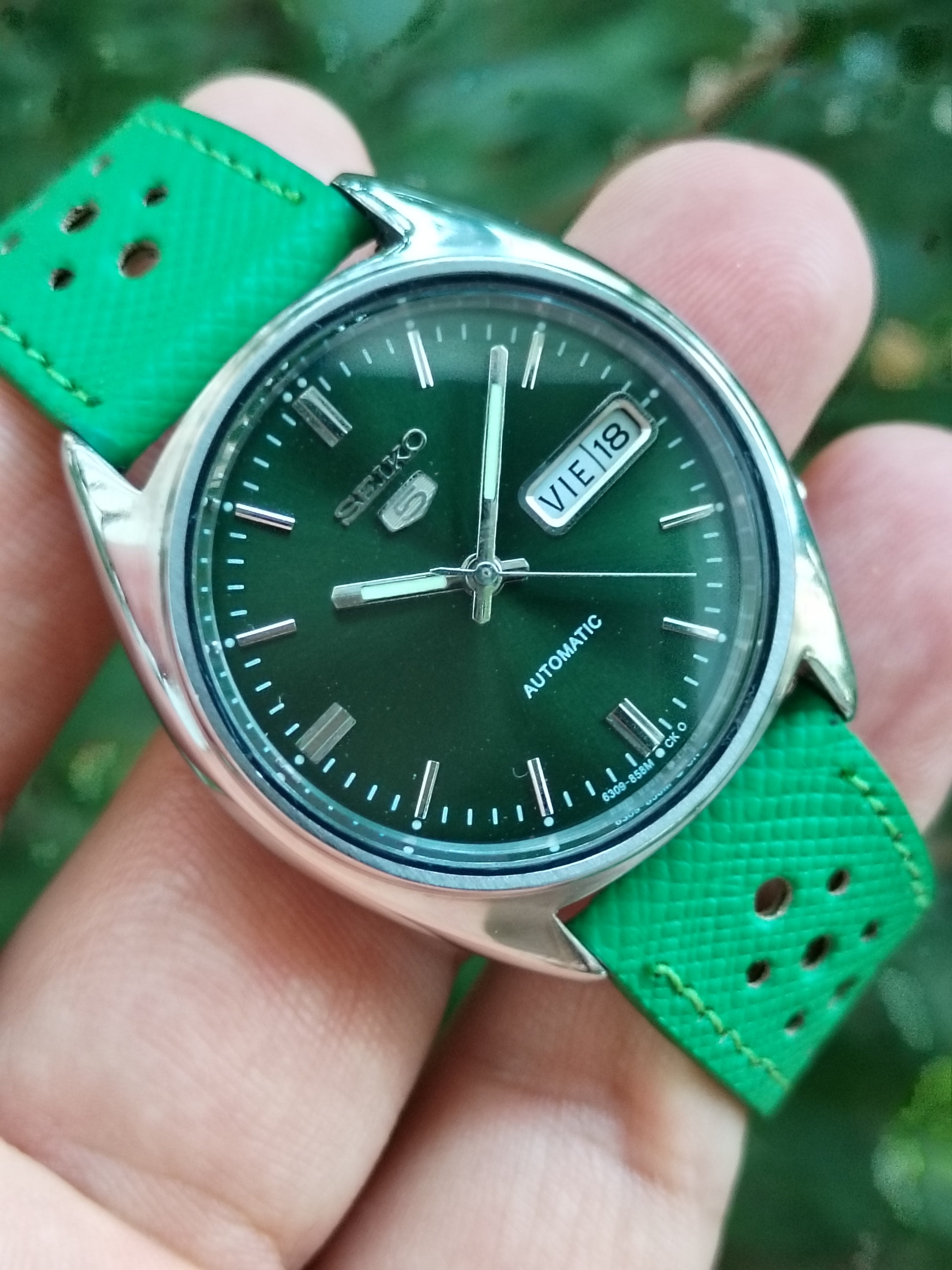 Vintage Refurbished Seiko 5 Automatic Watch 1980s Green Dial