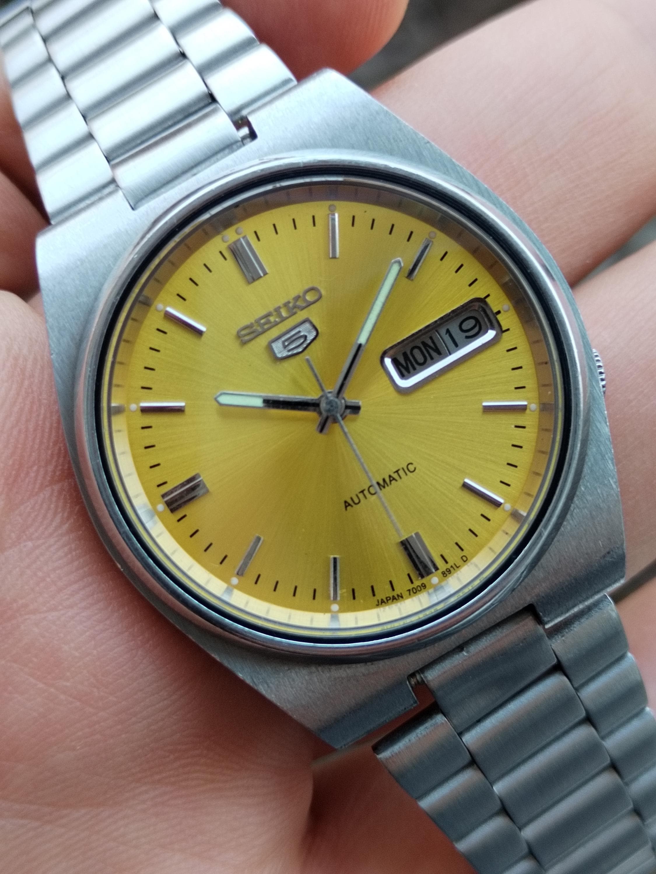 Vintage Refurbished Seiko 5 Automatic Watch - 1980s Yellow Dial