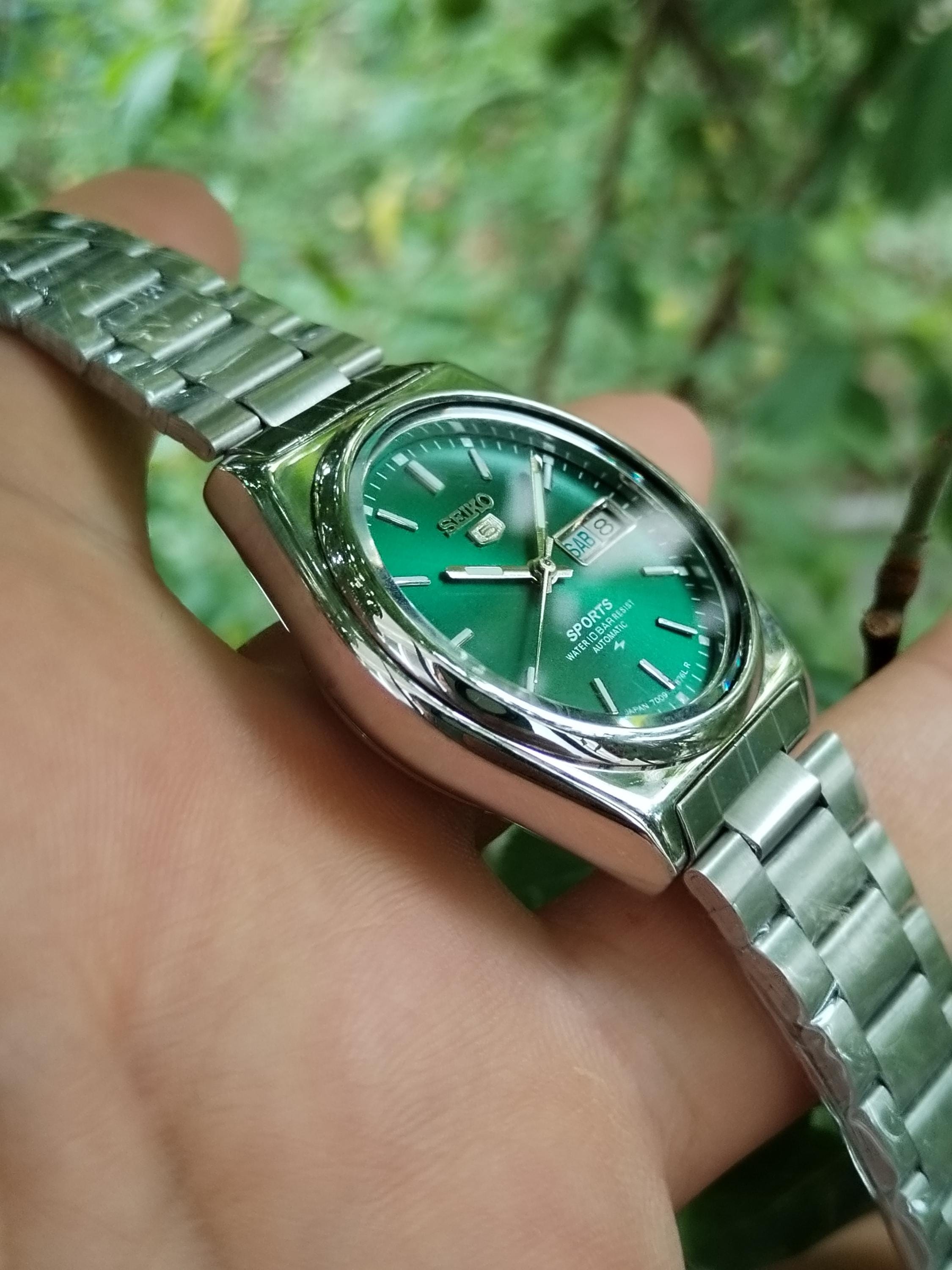 Vintage Refurbished Seiko 5 Automatic Watch - 1980s Green Dial - Etsy