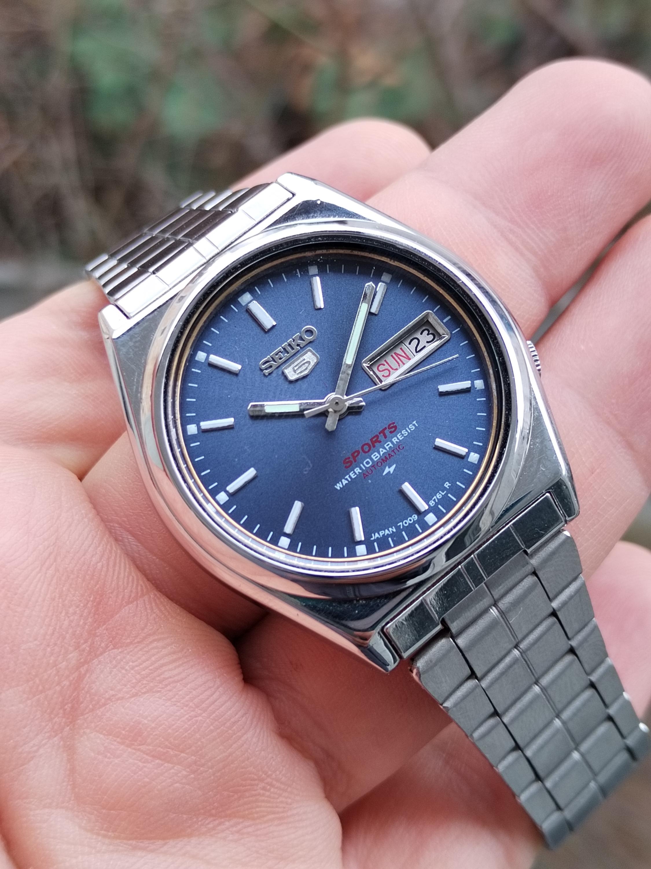 Vintage Refurbished Seiko 5 Automatic Watch - 1980s Dark