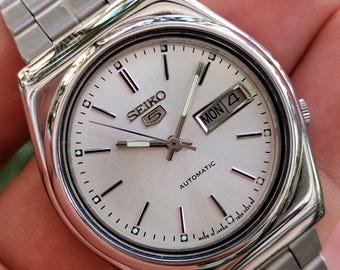 Vintage Refurbished Seiko 5 Automatic Watch - 1980s White Dial