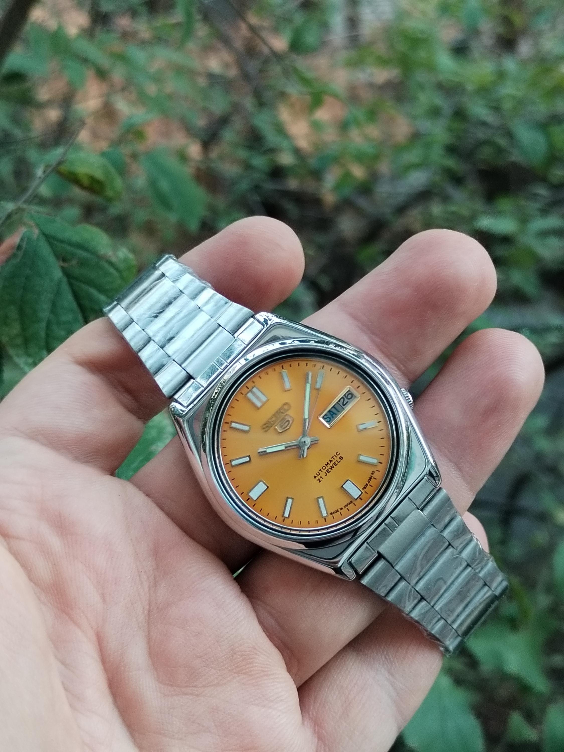 美品 SEIKO5 自動巻き メンズ 腕時計 1982年製 薄型 ヴィンテージ ヴィンテージ セイコー 5 自動巻き腕時計 - 1980年代 オレンジ文字盤