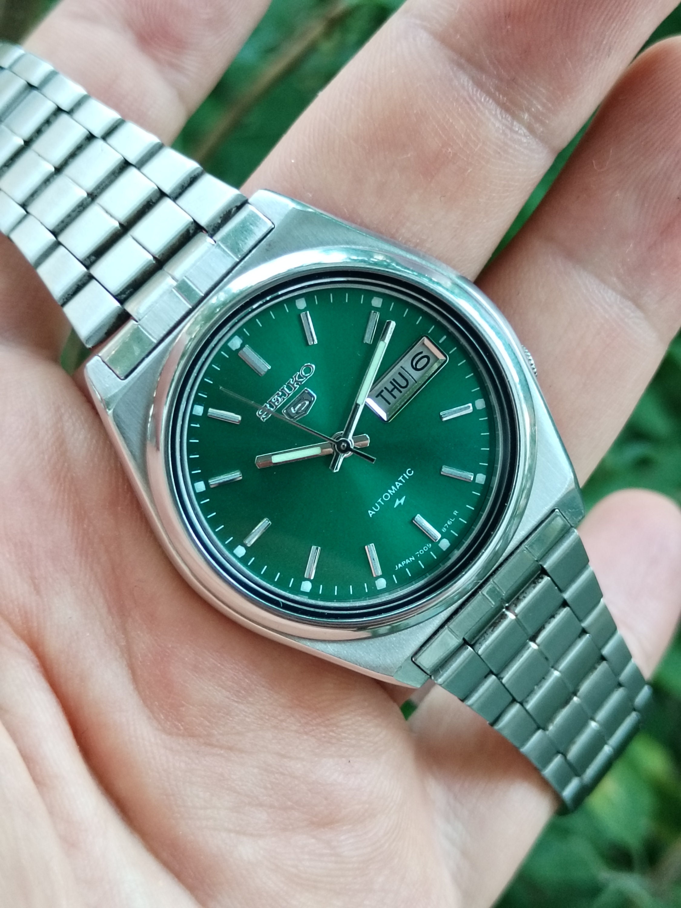AV22　セイコー5　オートマチック　自動巻　動作良好　曜日・日付つき　訳有り SEIKO - AV22 セイコー5 オートマチック 自動巻 動作良好 曜日