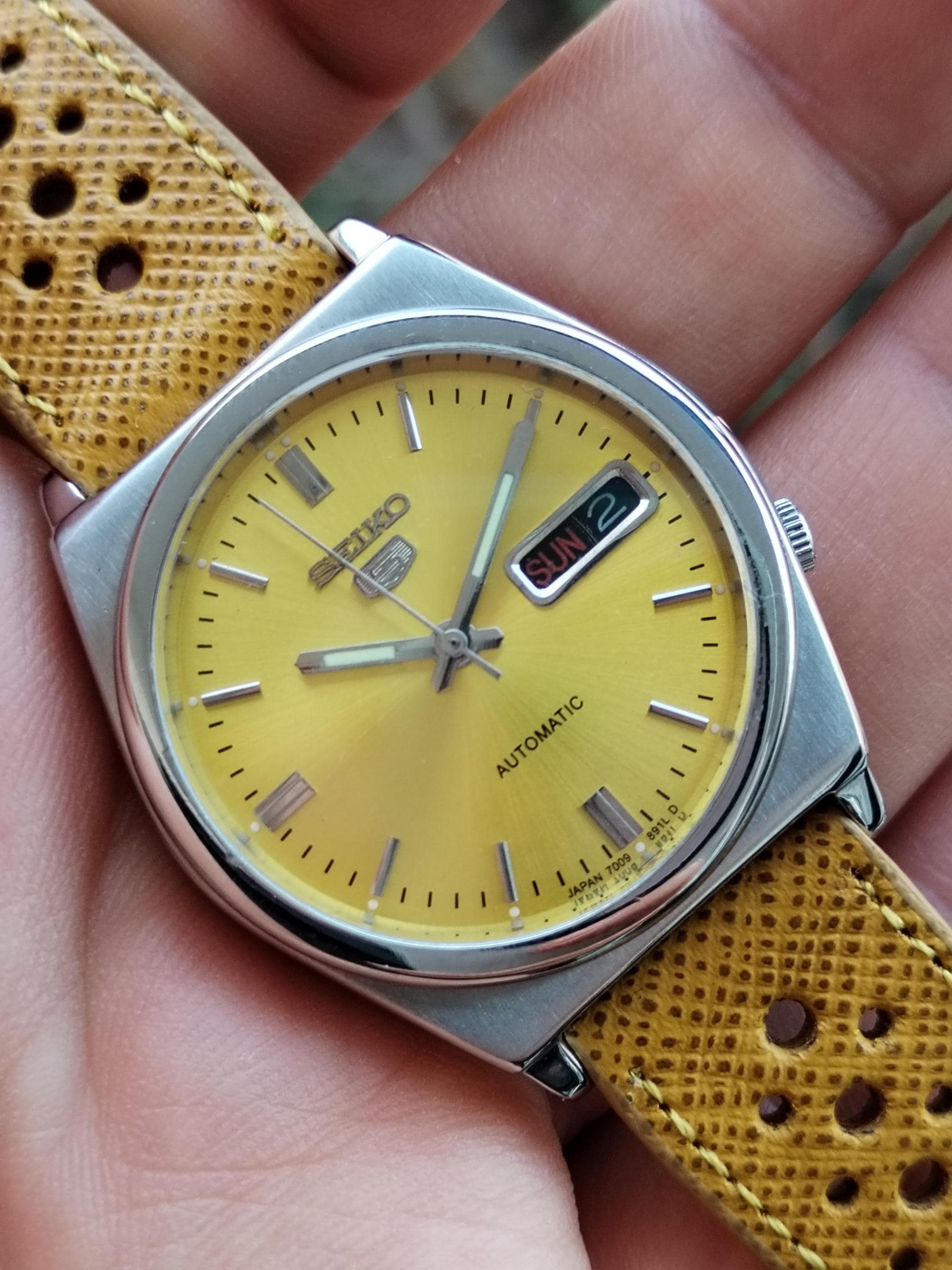 Vintage Seiko Automatic 7009 Caliber Yellow Dial Mens Watch - Etsy