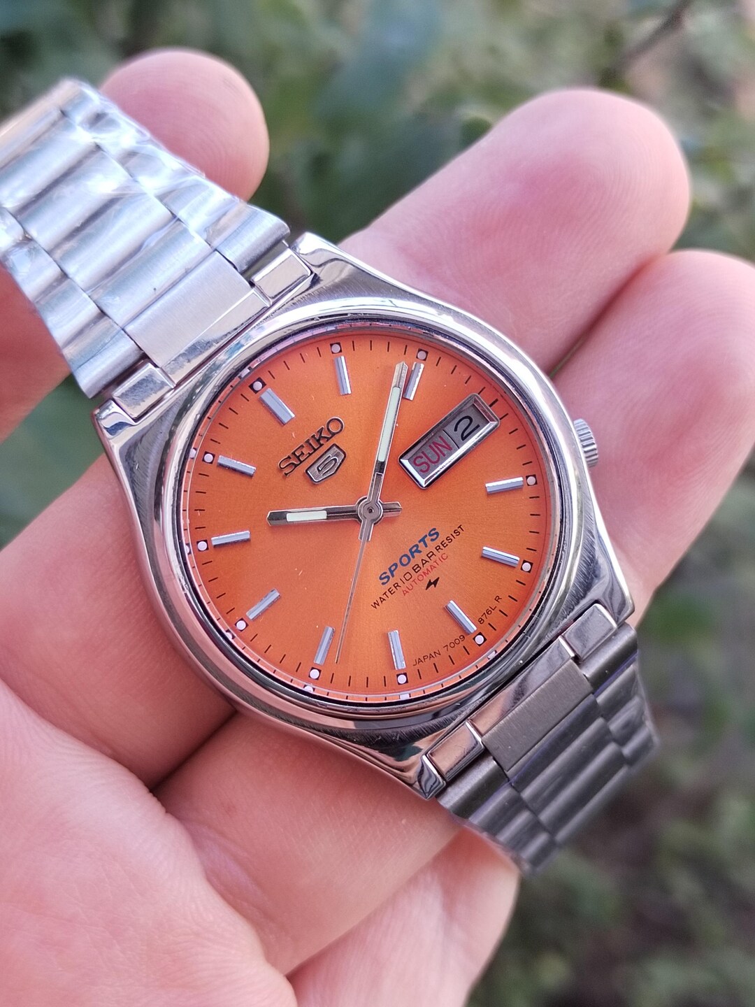 レア美品SEIKO 5 自動巻き時計 ヴィンテージ 動きます ジャンク ヴィンテージ セイコー 5 自動巻き腕時計 - 1980年代 オレンジ文字盤