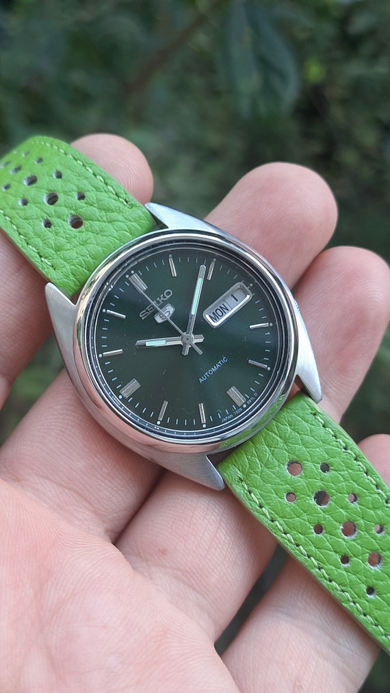 Seiko 42.5mm Green Stainless Steel 5 Sports Watch – Bailey's Fine Jewelry