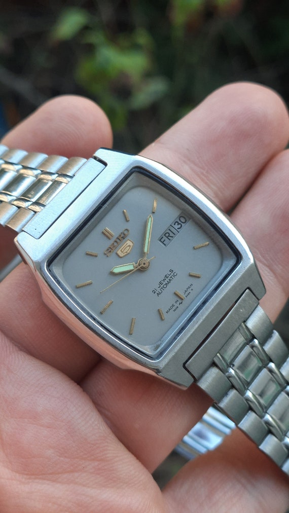 Seiko gray best sale dial