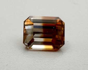 ZIRCON NATUREL BICOLORE, taille émeraude personnalisée