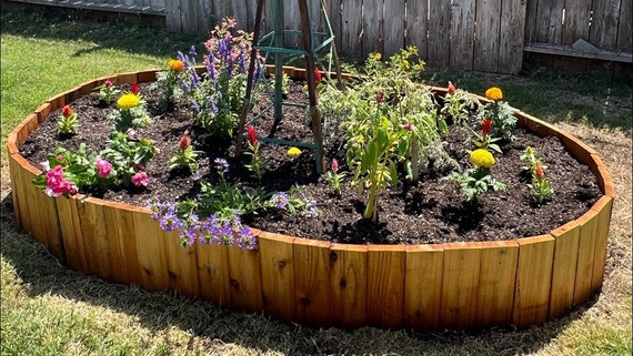 NEIGHBORHOOD SRL . GARDEN BED / I-S 新品 Frame It All 9-in-1 Modular Metal Raised Garden Bed Kit
