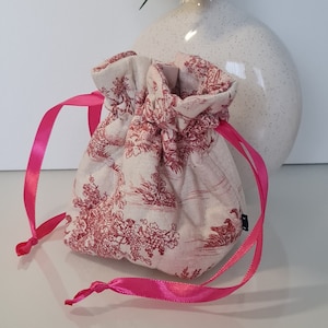 Sac pochon -Toile de Jouy grenat rose bourse - aumonière - FAIT MAIN - molletonné matelassé - doublure rose - idéal pour bijoux - maquillage