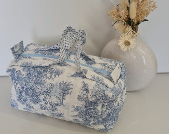 Trousse de toilette - toile de Jouy -fait main -molletonnée matelassée - pièce unique -fermeture éclair - idéale rangement produits beauté -