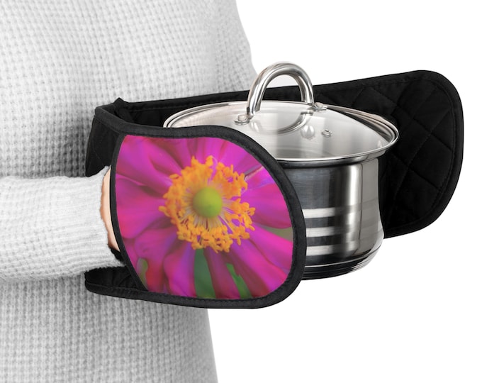 Lemon Berry Floral Oven Mitt, Vibrant Kitchen Accessory - Oven Gloves, Cooking Gloves, Cute Hot Pads, Baking Mitts, Kitchen Decor