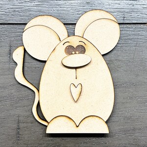 KING MOUSE SHELF SITTER main image 1