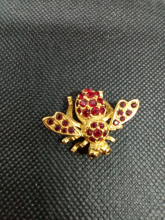 Joan Rivers Crystal bee pin.