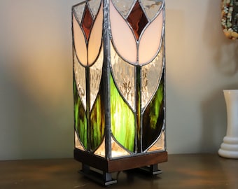 Stained Glass Tulip Lamp