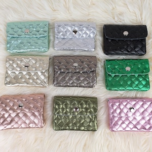 Leder Geldbörse in Glitzer mit Stanzung, metallic glänzend, Reissverschluss mit Druckknopf, klein, Minigeldbeutel, Geschenk Teenager, Frauen