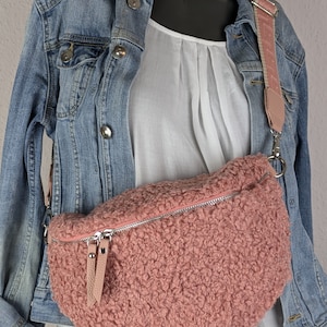 Crossbody Tasche Teddyfell Plüsch, Bauchtasche Plüsch, Umhängetasche Teddy rosa,Cross Bag,Felltasche,Half Moon Bag, Geschenk für Sie, Herbst