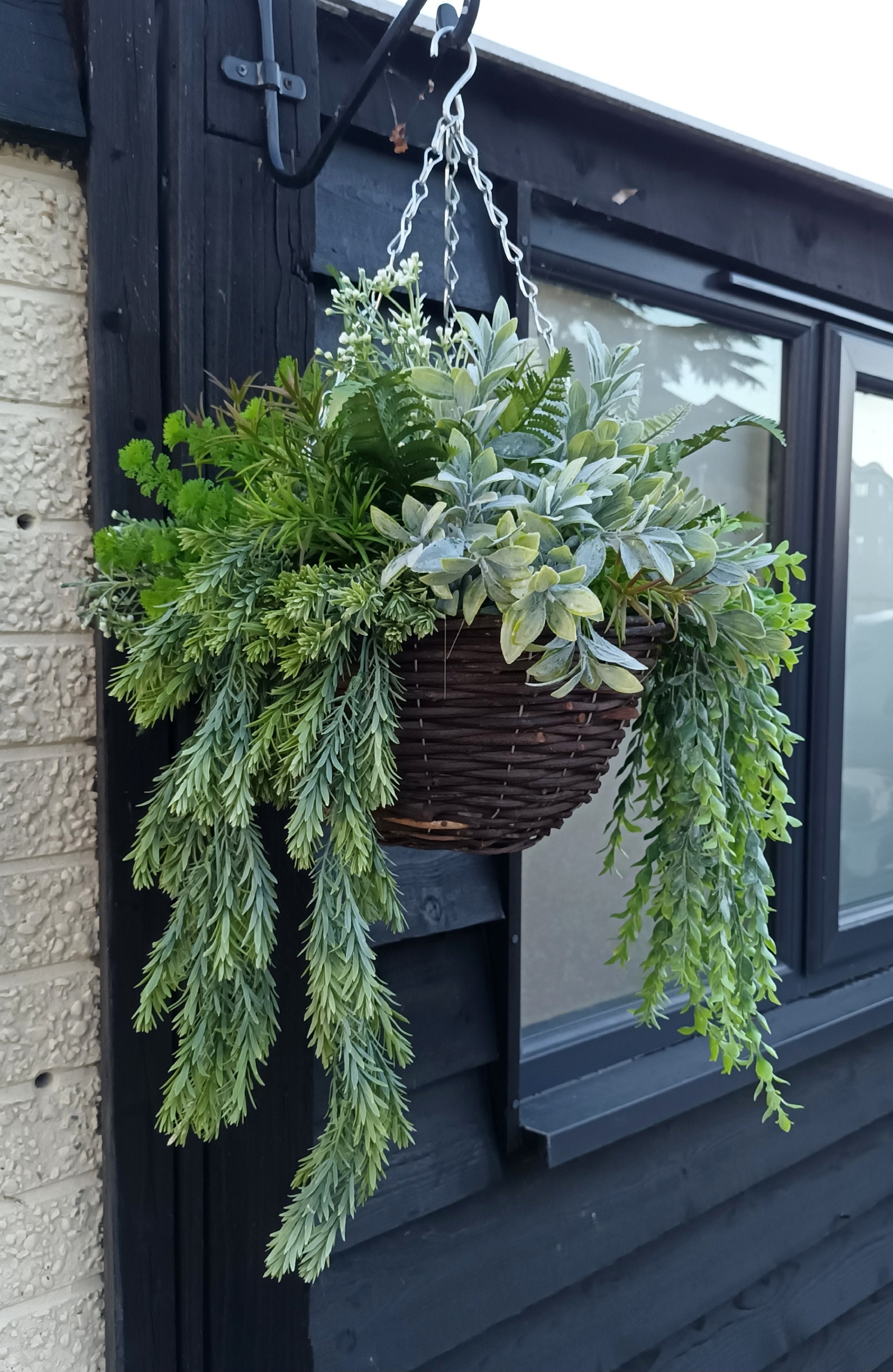 Cooper reindeer hanging basket