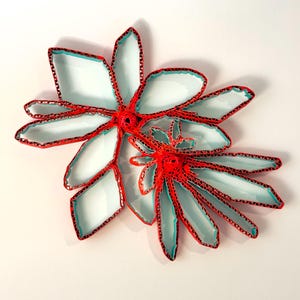 Bloom de papelão, vermelho fluorescente, turquesa, GITD
