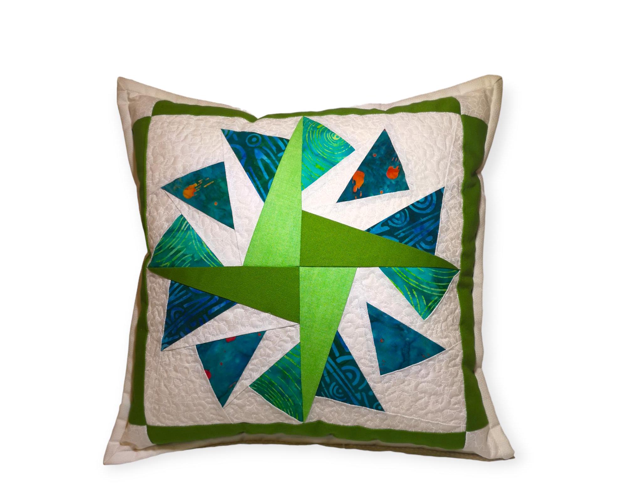 詰め物入り枕カバー!!、ハンドメイドキルトパッチワーク - 幾何