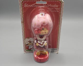 Vtg RARE NIB Strawberry Shortcake Jiggle Head Air Freshener World Of Dic 2003