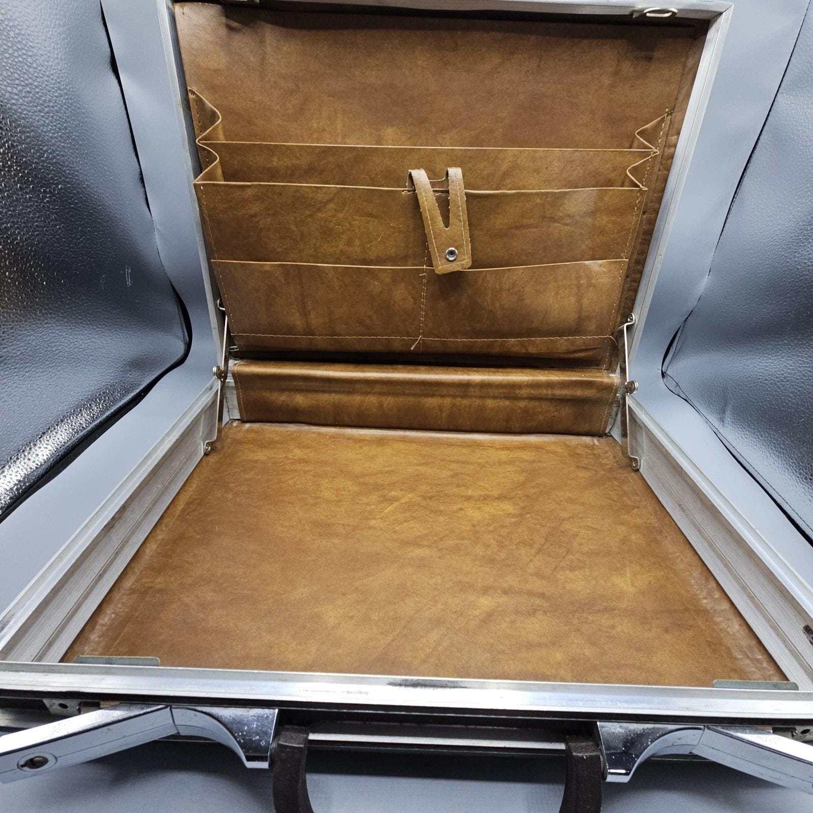 Vintage aluminum suitcase - Etsy 日本 Vintage aluminum suitcase - Etsy 日本