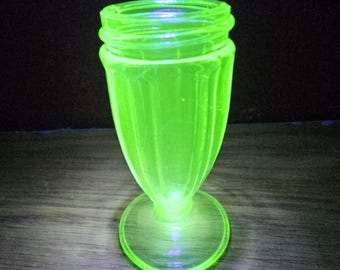 Hazel Atlas Depression Uranium Green Glass Salt Or Pepper Shaker Base Only
