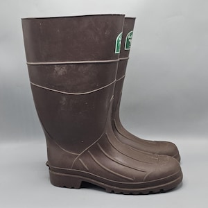 Vintage The Northerner Servus Rubber Boots Muck Slip Ons Brown Sz 12 Made In USA
