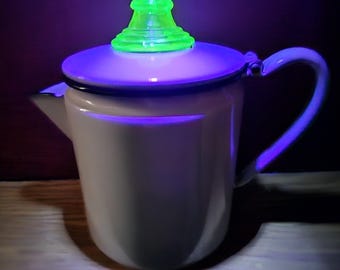 Vintage Enamelware Percolator Coffee Pot W/ Uranium Glass Lid Knob Top 5 cup