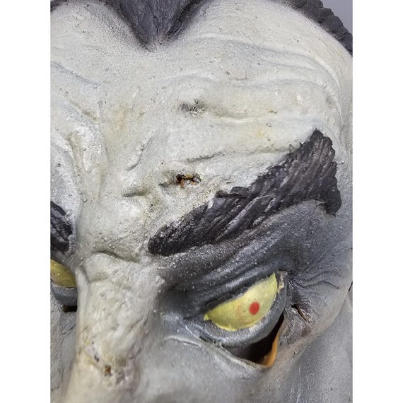 Vintage Illusive Concepts Dracula Vampire Mask Ha… - image 3