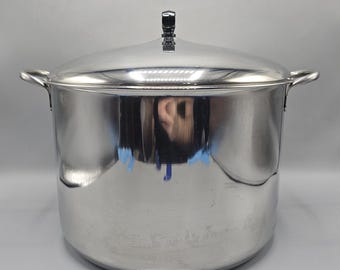Panela vintage Farberware de 16 litros, em aço inoxidável com revestimento de alumínio e tampa, fabricada nos EUA.