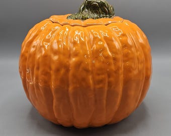 Tarro de cerámica vintage grande con forma de calabaza y tapa, diseño otoñal para Halloween, color verde.