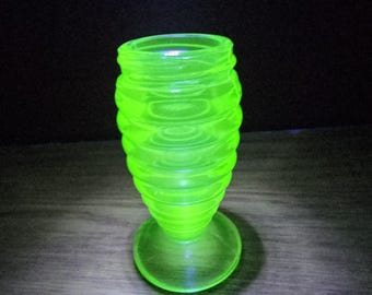Hazel Atlas Uranium Beehive Salt Or Pepper Shaker Base Only Depression Glass