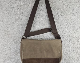 Vintage Canvas Leather Messenger Crossbody Bag Satchel Pockets Storage Y2K 90s