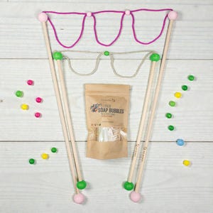 5 x 1 L de mélange de solution à bulles et kit de baguettes à bulles géantes en bois faites main, Seifenblasen Hochzeit Idee