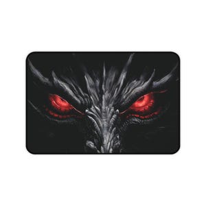 Fierce Dragon Schreibtischmatte - Gaming Decor, Bürozubehör, Dungeons & Dragons Geschenke, Fantasy Liebhaber Geschenk, Home Office Essentials