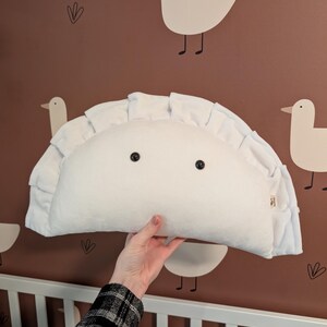 Large Plush 47 cm Dumpling Pierogi Pillow – Cute Food Toy | Made in Ukraine | Cozy Kawaii Decor funny Gift for Kids, Foodies, Grandparents