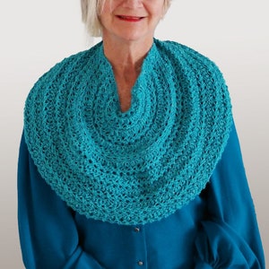 Teal Appia Cowl