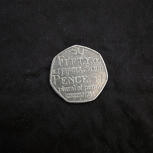 Johnson&#39;s Dictionary 1755 Saxon Plural Of Penny 50p Coin (RARE 2005) Circulated