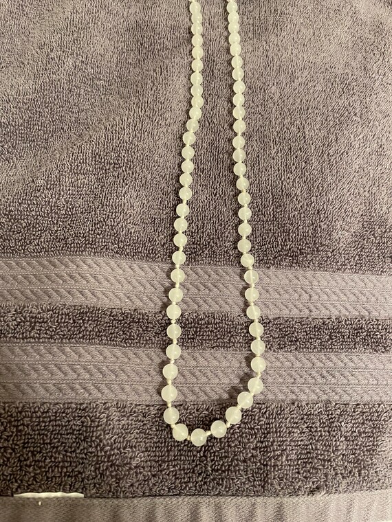 White agate necklace used - image 2