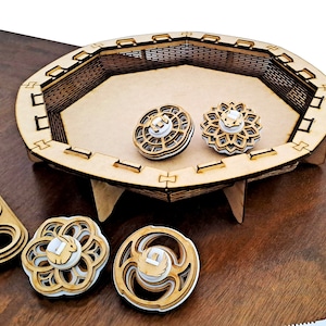 Set di 4 trottole con stadio, file digitali per taglio laser, include manuale di montaggio inglese/spagnolo