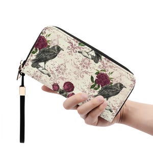 Cartera, bolso de mano con cremallera, piel sintética, diseño gótico de cuervos y rosas, accesorio elegante, uso diario, regalo para amantes del gótico, moda práctica