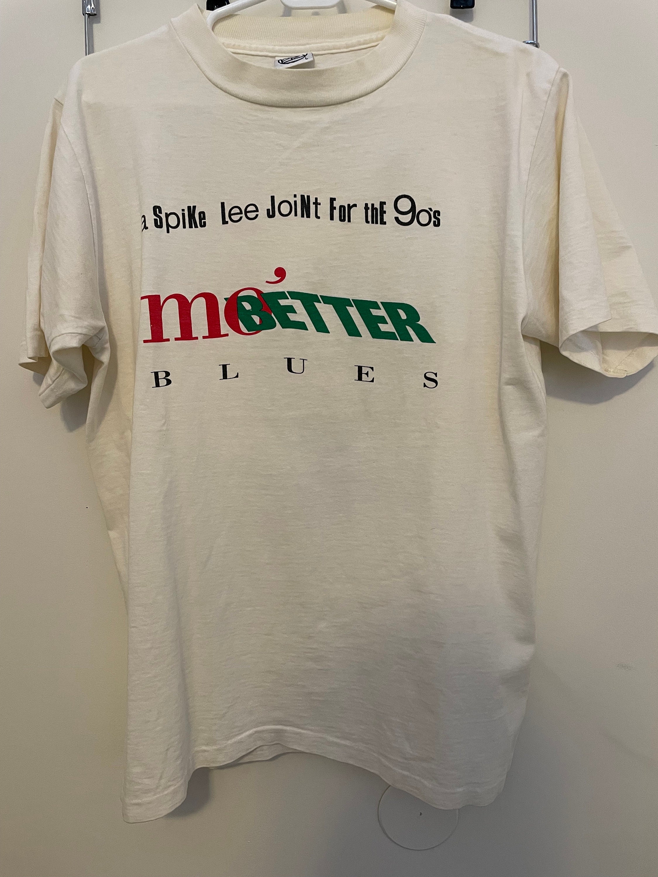 Mo